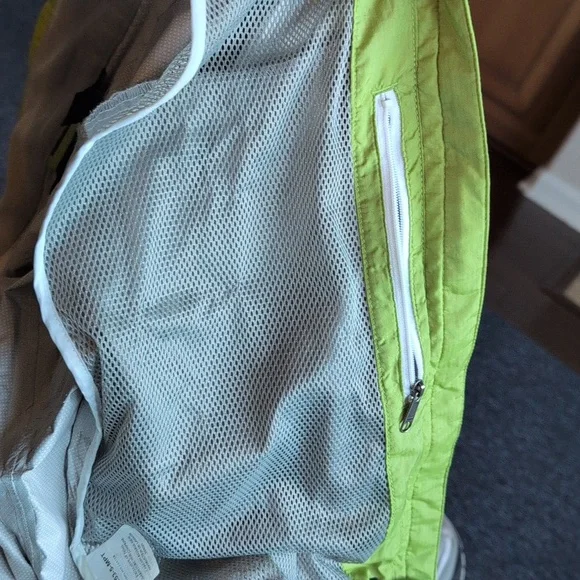 Marmot Women's Rain Jacket - Picture 6 of 6